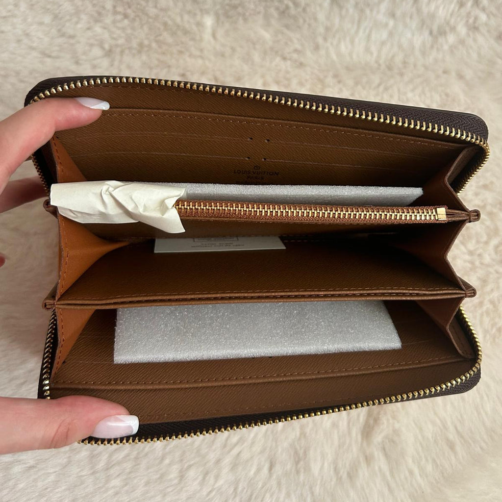 Pochette zippée monogramme fleuri beige et marron