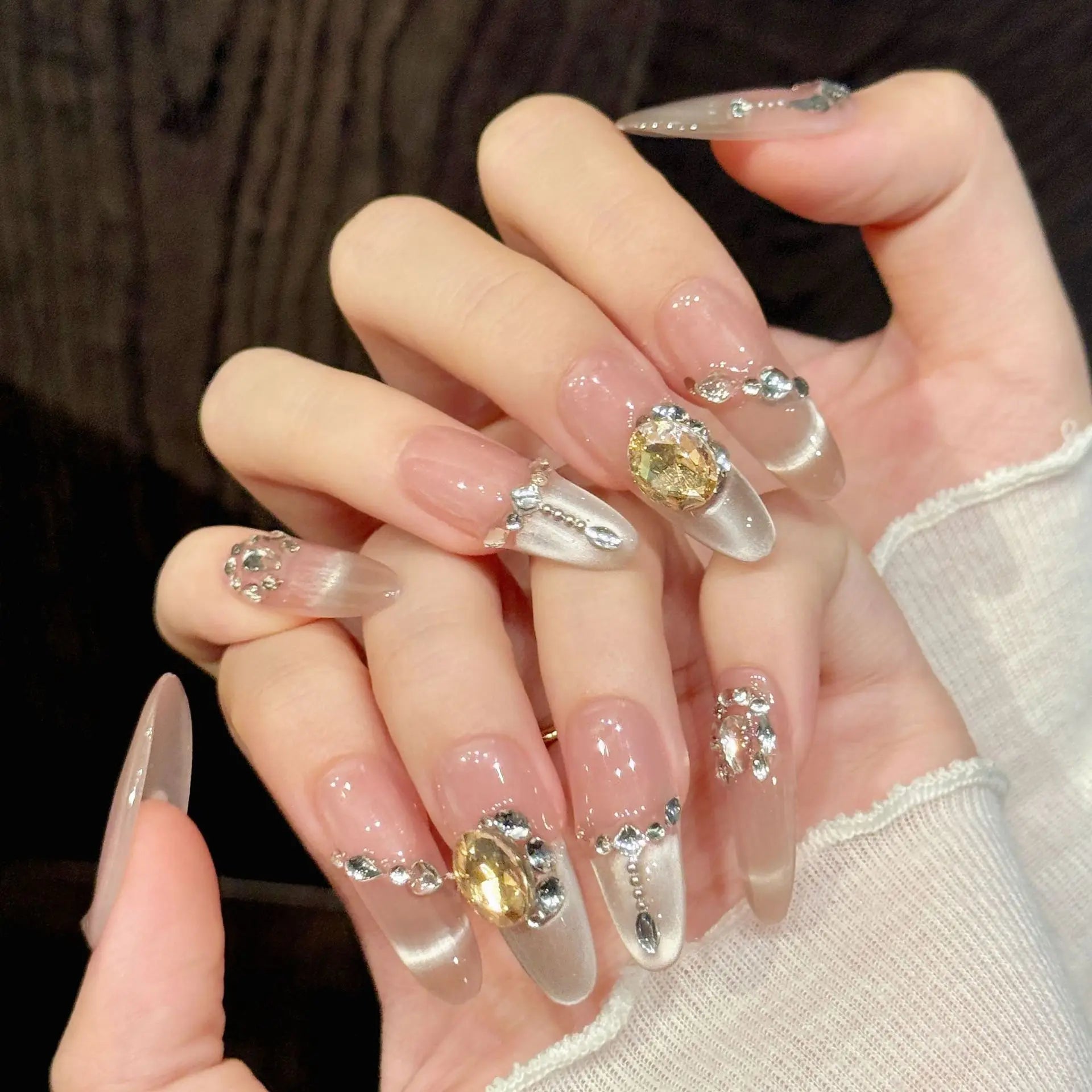 Faux ongles à pression Ovale Long Beige Rosé Strass Dorés - Faits main (Lot de 10)
