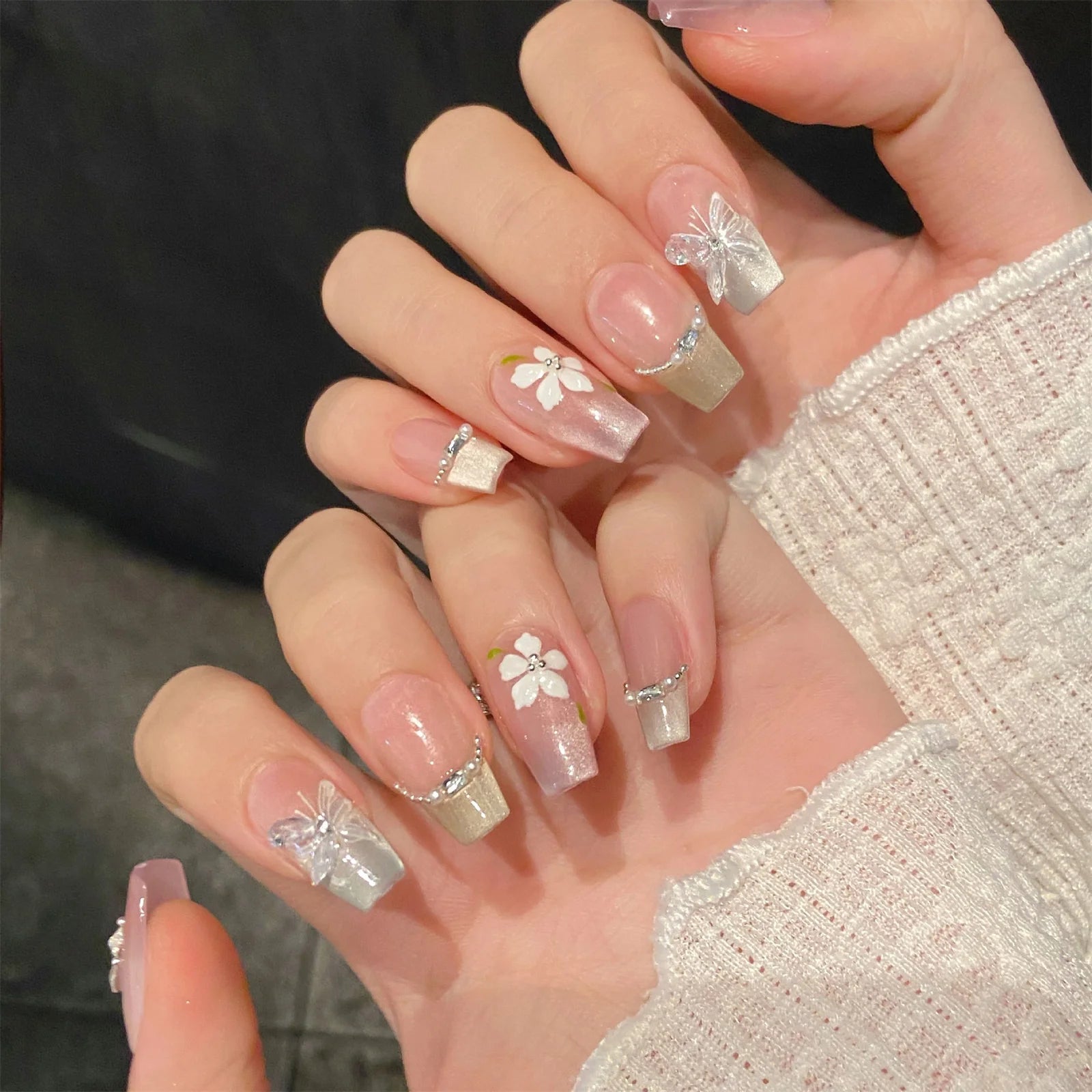 Faux ongles à pression Ballerine Moyen Papillon Gardénia Floral Œil de Chat French Peint Main - Faits main (Lot de 10)