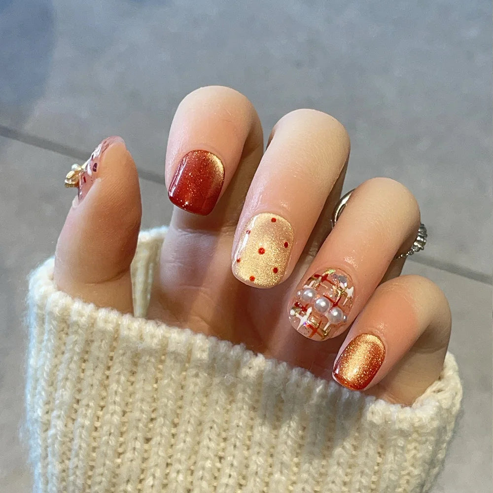 Faux ongles à pression Ovales Corail Doré Tweed Perle Nœud – Faits main (Lot de 10)