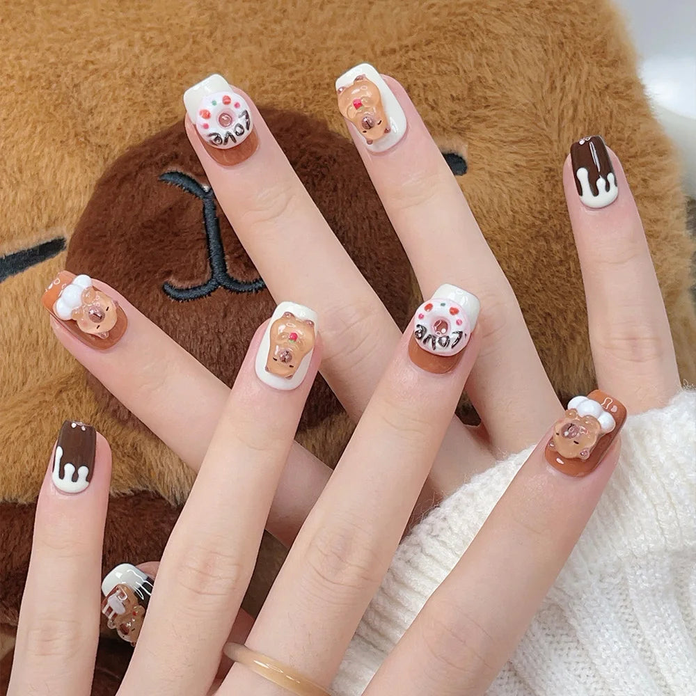 Faux ongles à pression - Carré Arrondie -Capybara Chocolat Love – Faits main (Lot de 10)