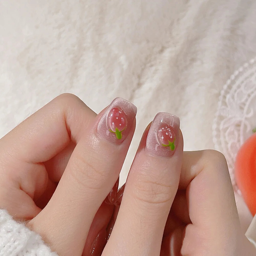 Faux ongles Ovales Fraise 3D Transparente – Faits main (Lot de 10)