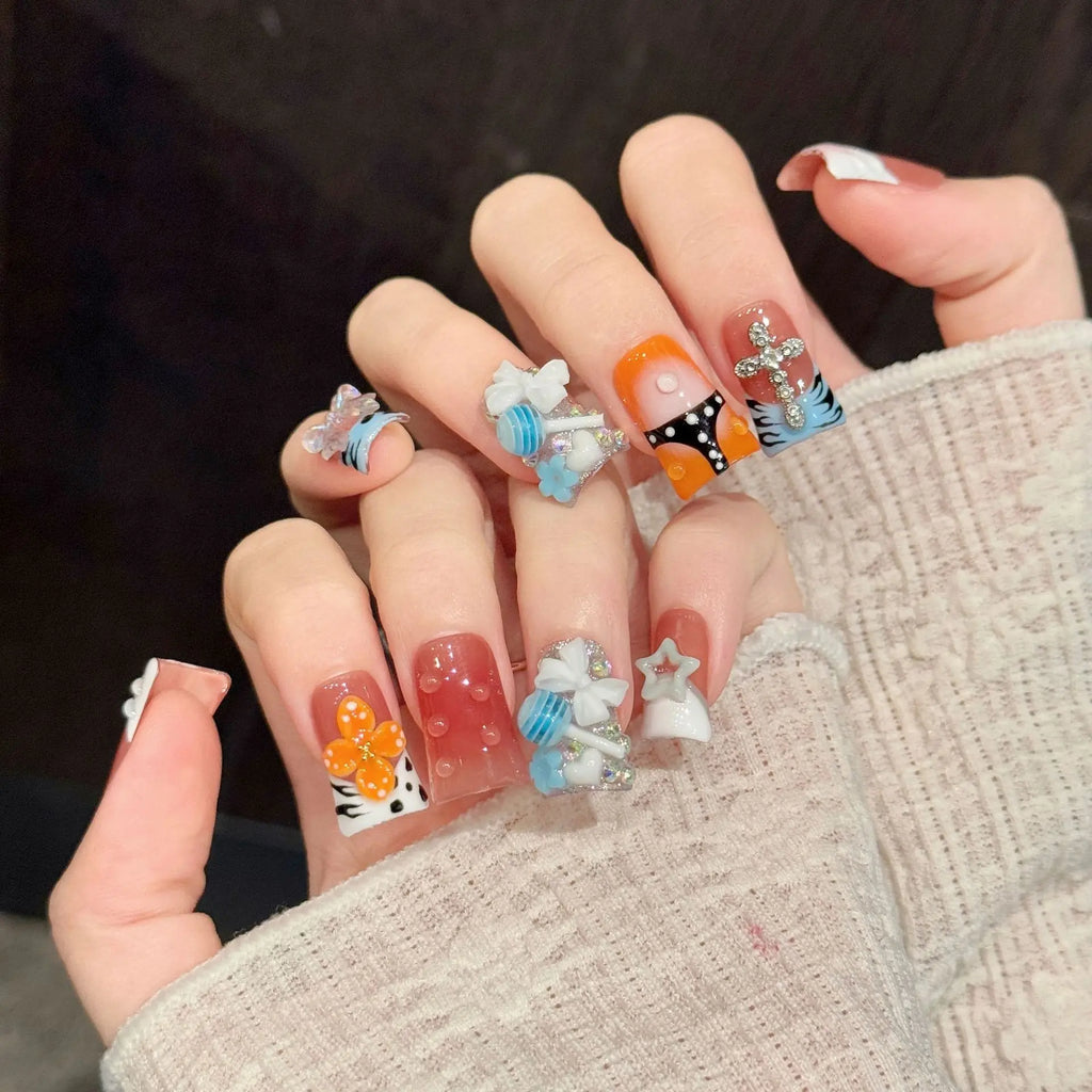 Faux ongles à pression Duck Moyen Spicy Girl Duckbill Caractère Audacieux - Faits main (Lot de 10)