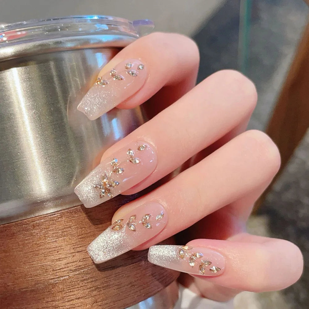 Faux ongles à pression Nude Feuilles Dorées - Ballerine – Faits main (Lot de 10)