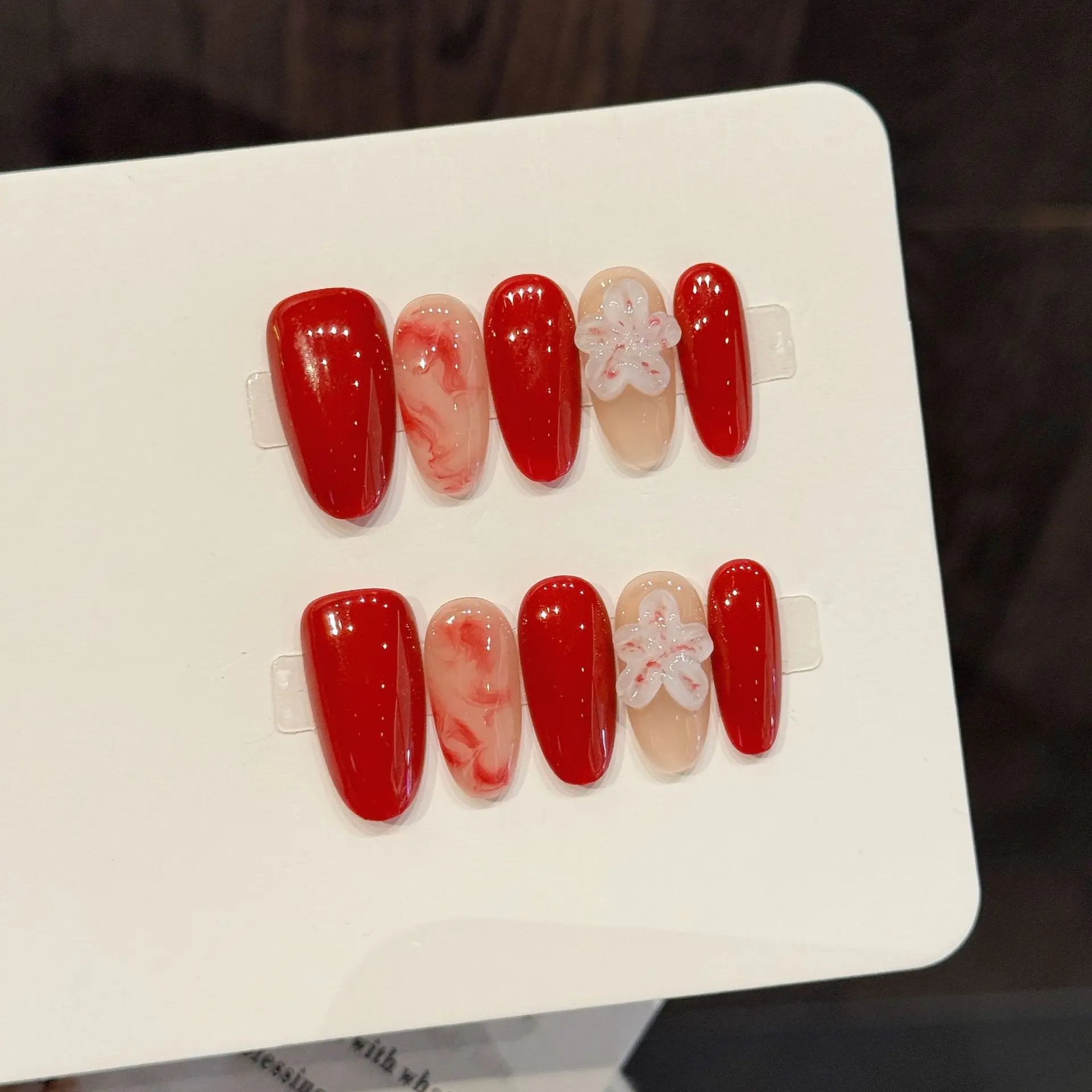 Faux ongles à pression Rouge Nacré Intense - Faits main (Lot de 10)