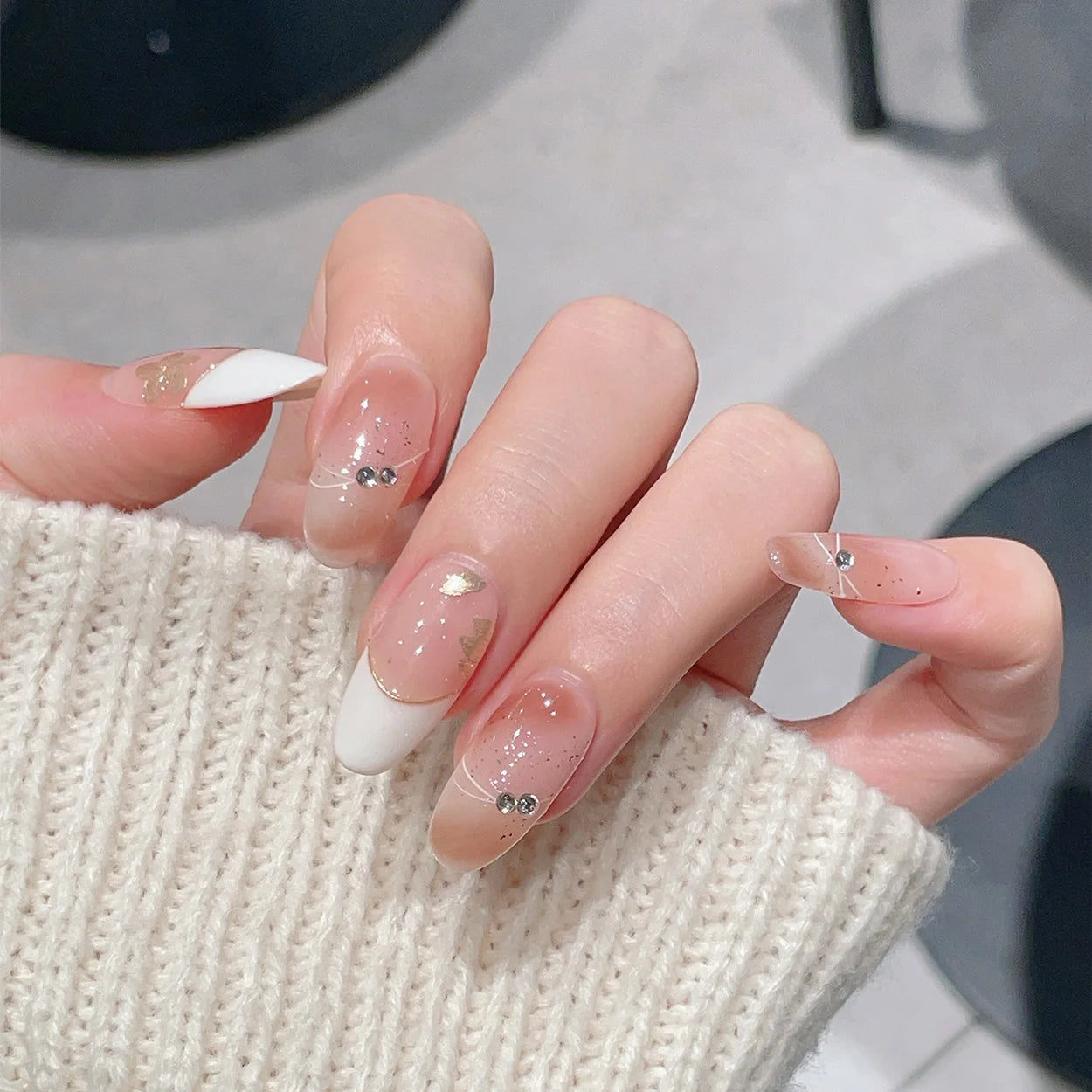 Faux ongles à pression Ovales - Nude Vichy Cristal – Faits main (Lot de 10)