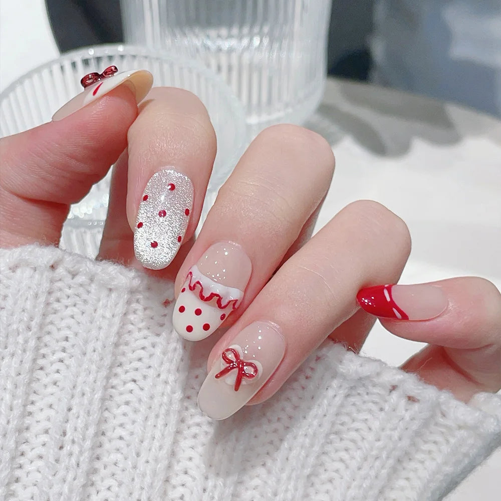 Faux ongles à pression Ovale Moyen Nude Pois Rouge Nœud Argenté – Faits main (Lot de 10)