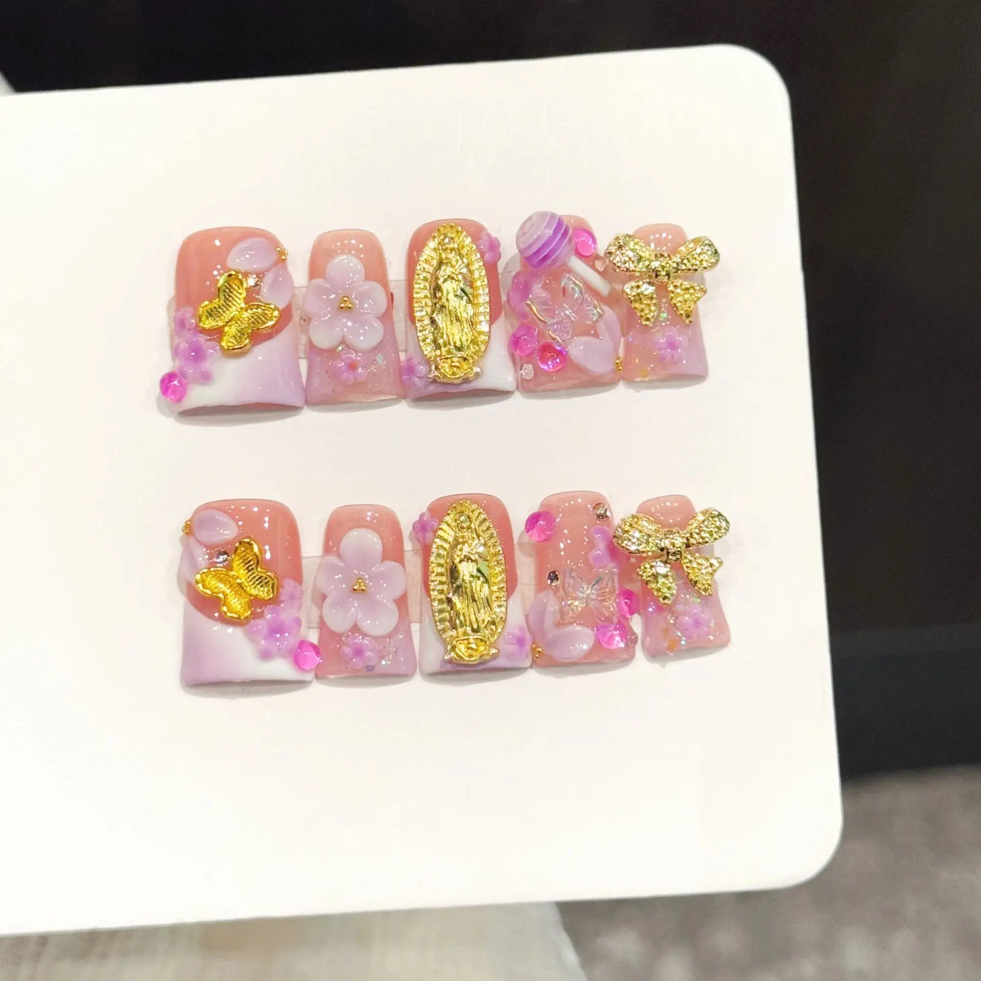 Faux ongles à pression Duck Moyen Duckbill Luxe Léger Sculpté 3D Diamant Doré - Faits main (Lot de 10)