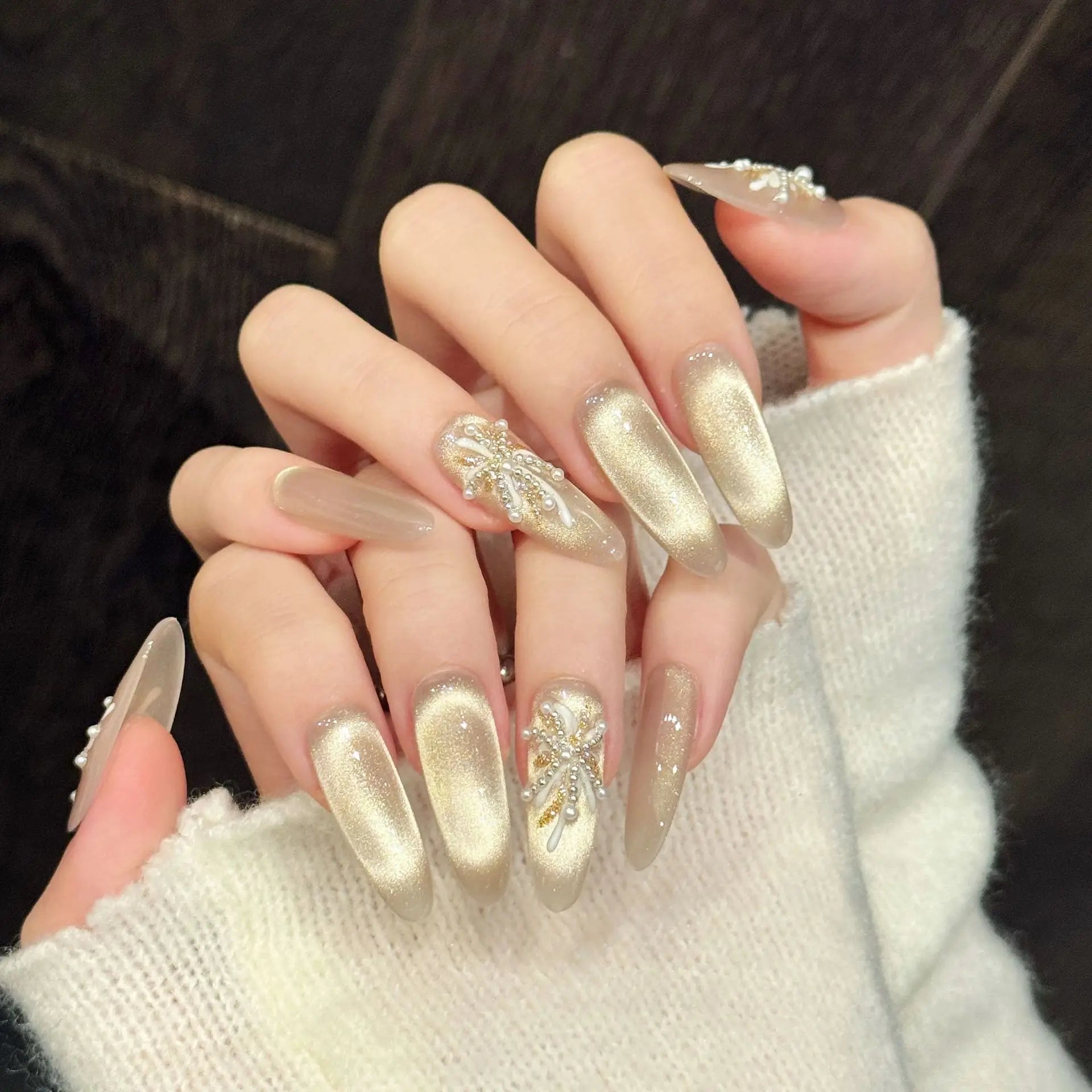 Faux ongles à pression Ovale Long Beige Glacé Effet Miroir - Faits main (Lot de 10)