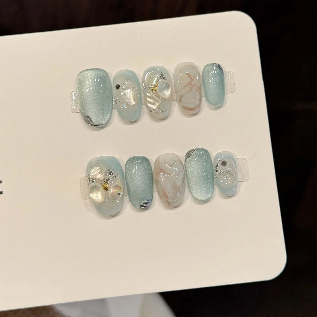 Faux ongles à pression Ovale Court Bleu Glacé Perles et Strass - Faits main (Lot de 10)
