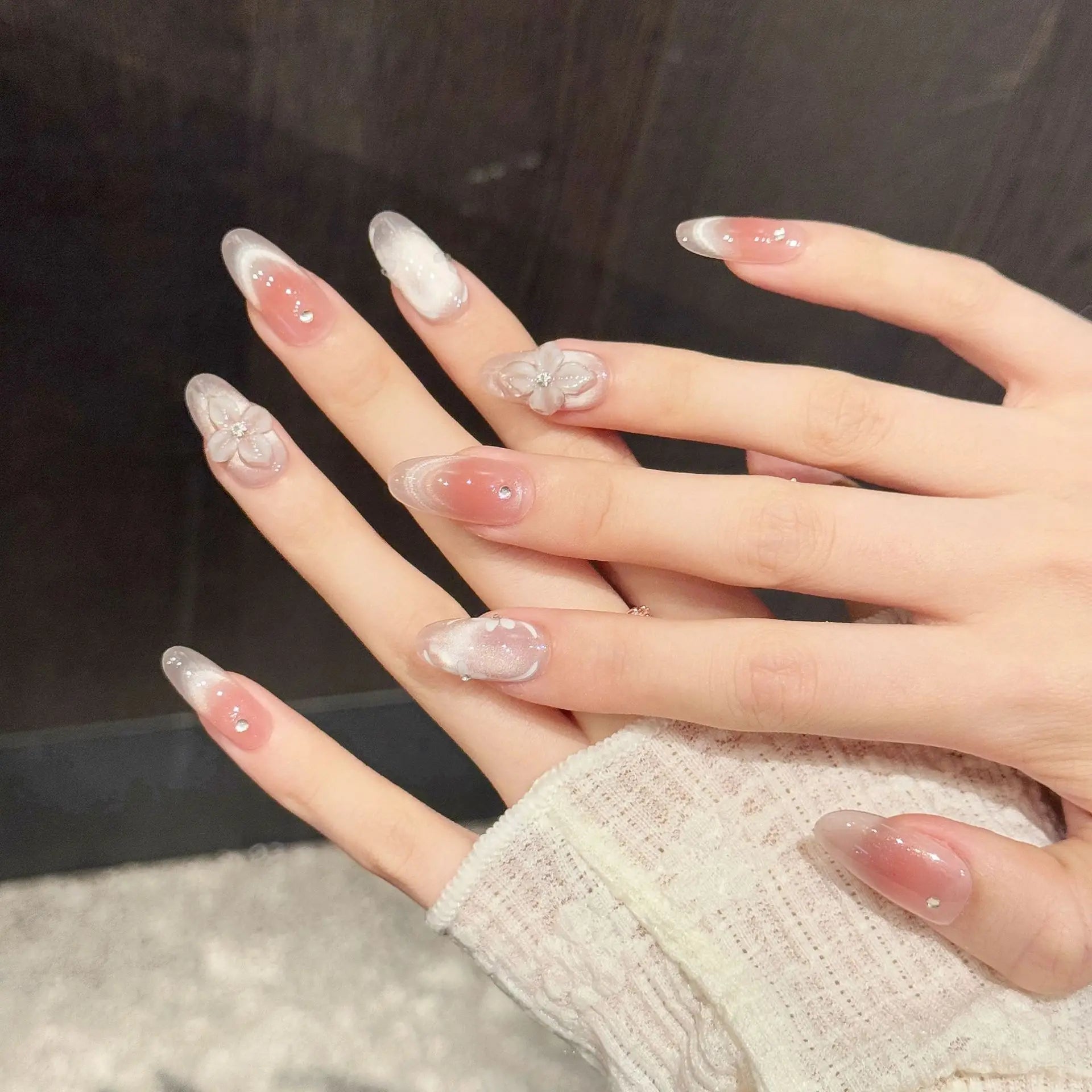 Faux ongles à pression Ovale Moyen Transparent Glacé Œil de Chat Sculpté 3D - Faits main (Lot de 10)