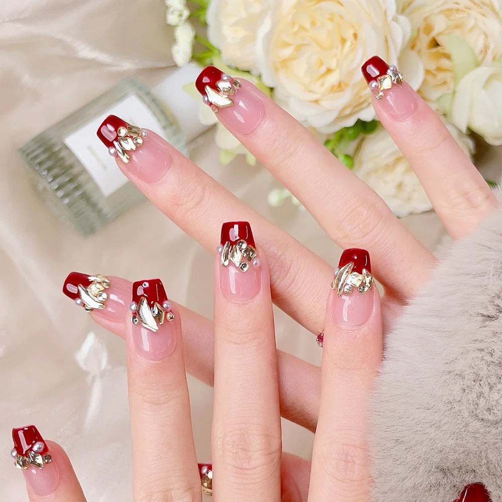 Faux ongles à pression Trapèze Court Rouge Bordeaux Strass Bague - Faits main (Lot de 10)
