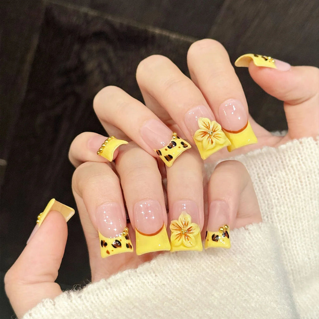 Faux ongles à pression Duck Jaune French Fleurs de Sakura - Faits main (Lot de 10)