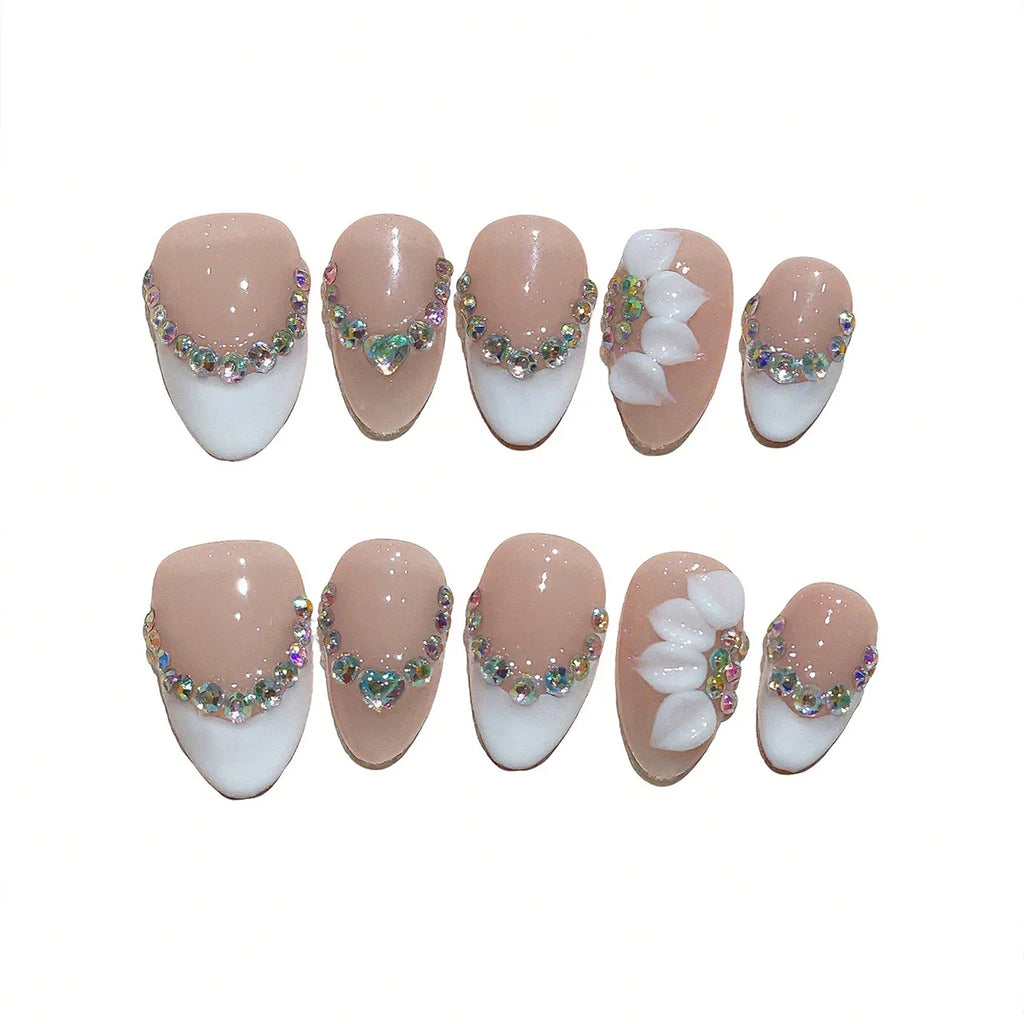 Faux ongles à pression Amande Moyen French Blanc Strass Multicolores Fleur Blanche 3D – Faits main (Lot de 10)
