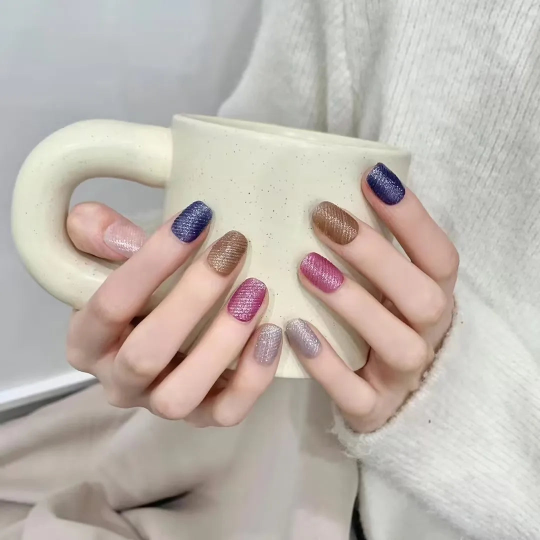 Faux ongles à pression Carré Blanc Effet Velours et Miroir - Faits main (Lot de 10)