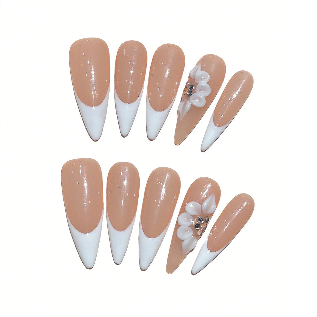 Faux ongles à pression Stiletto French Nude Fleur Blanche 3D – Faits main (Lot de 10)