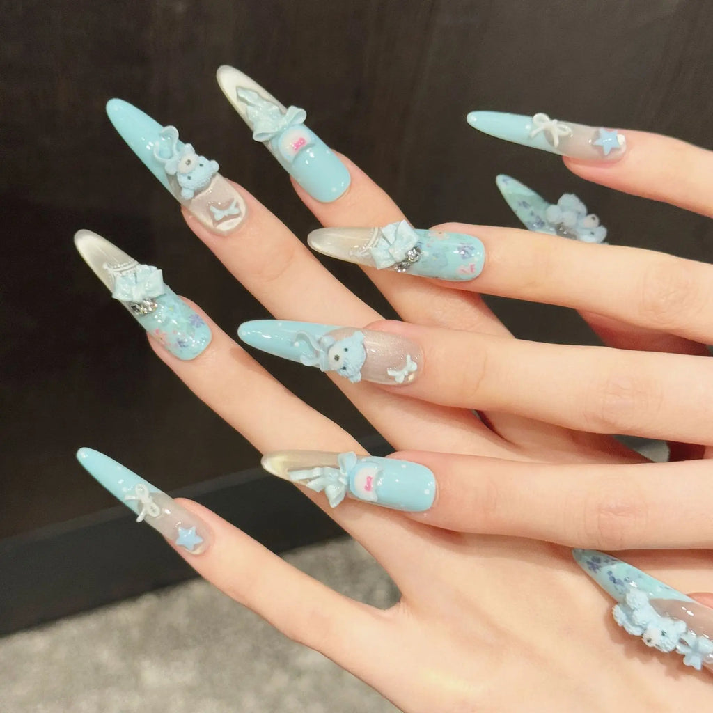 Faux ongles à pression Stiletto Long Bleu Menthe Ourson Adorable - Faits main (Lot de 10)