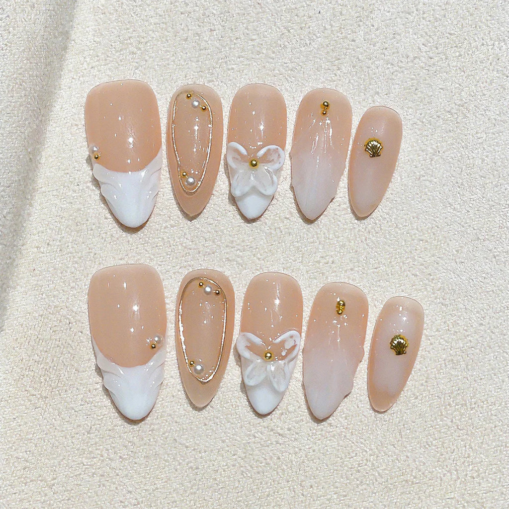Faux ongles à pression Amande Moyen Abricot Blanc Fleurs Sculptées Noble Doux - Faits main (Lot de 10)