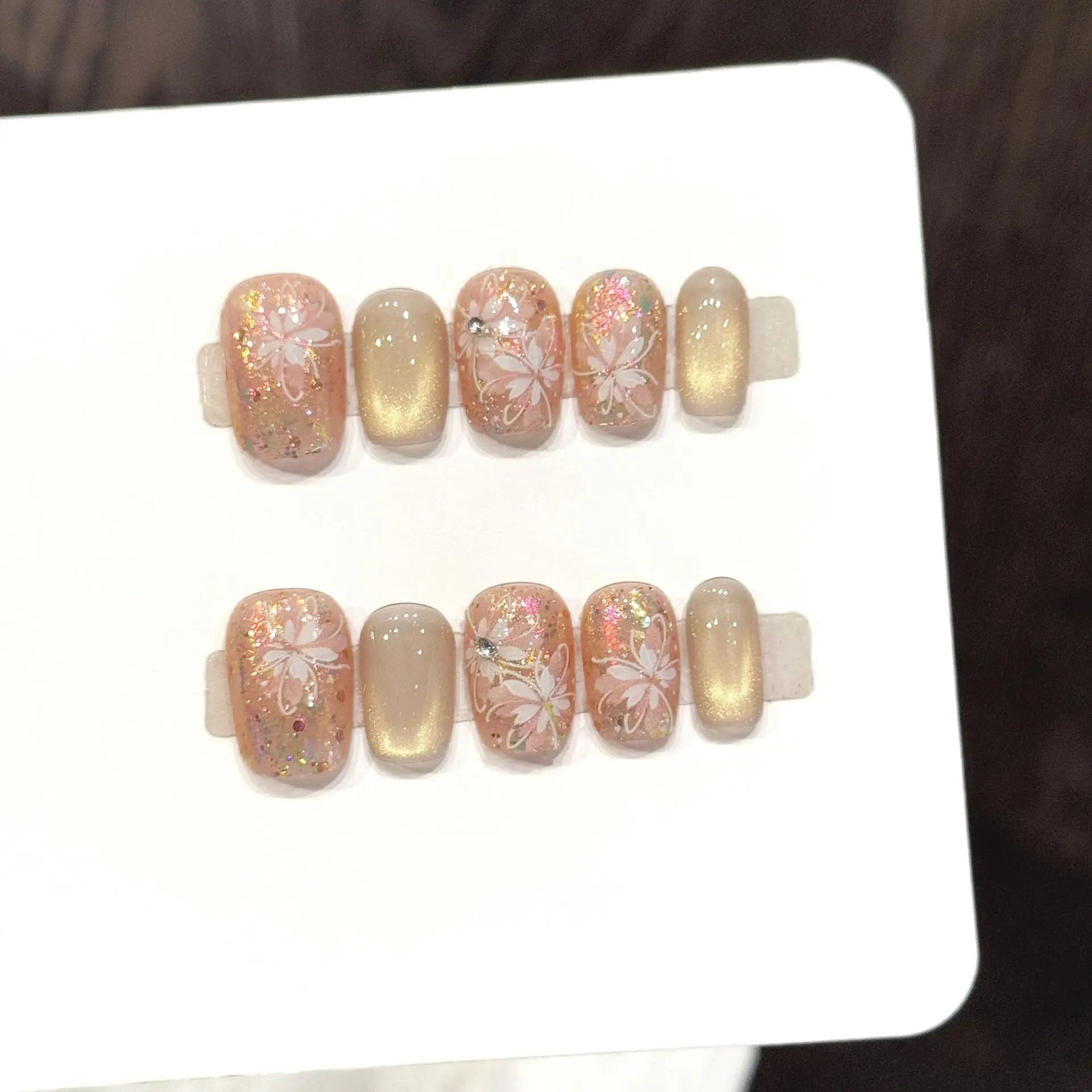 Faux ongles à pression Carré Court Gaze Dorée Fleurs Fantaisie Luxe Doux - Faits main (Lot de 10)