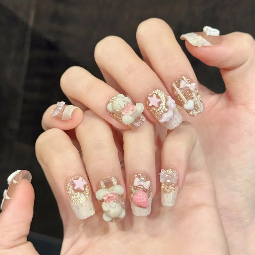 Faux ongles à pression Carré Moyen Ourson Doré Fraise Papillon Festif - Faits main (Lot de 10)