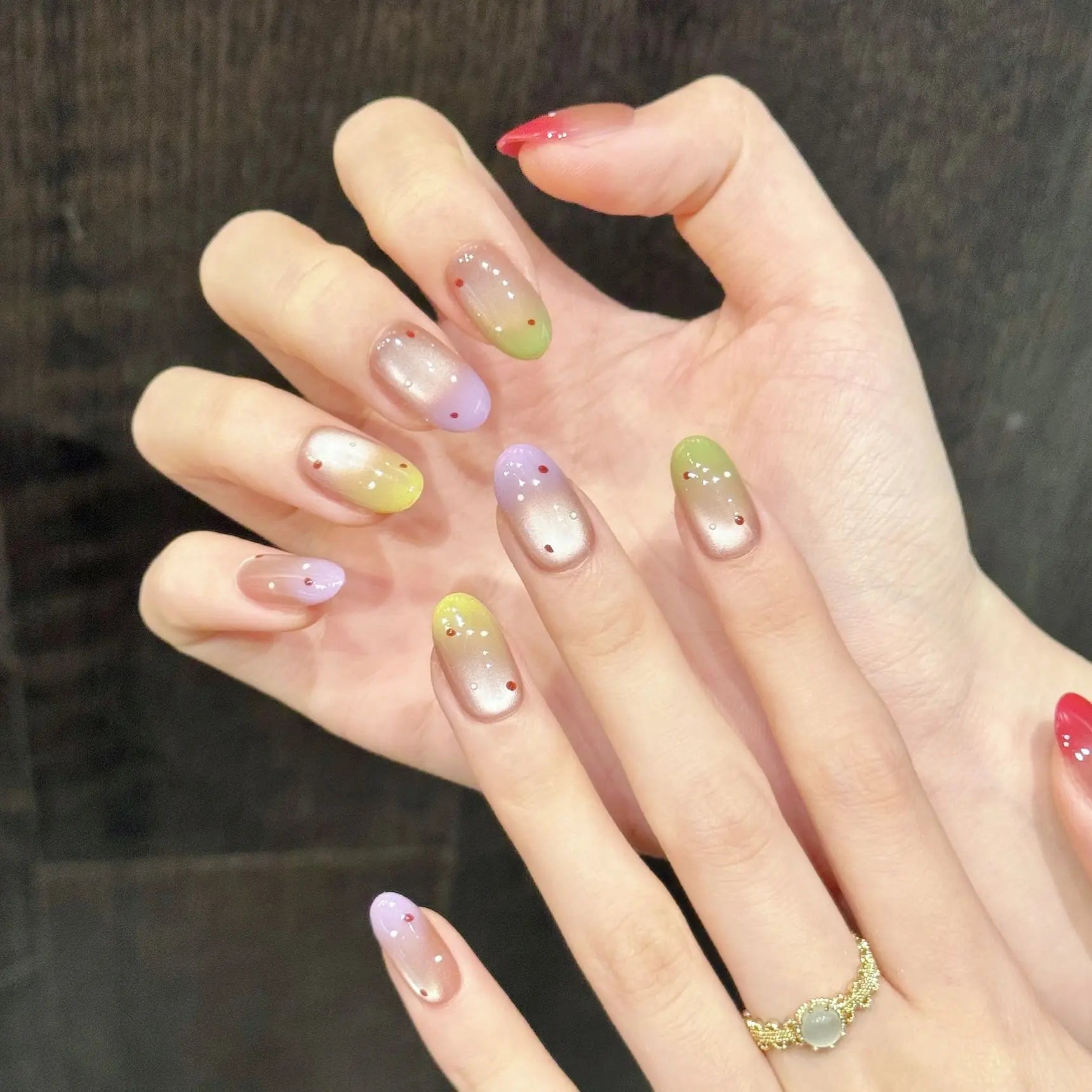 Faux ongles à pression Ovale Carré Arc-en-ciel Dégradé Œil de Chat Vague Dynamique - Faits main (Lot de 10)