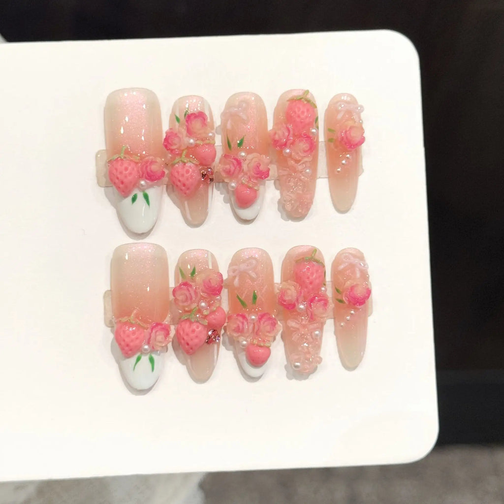 Faux ongles à pression Ovale Long Fraise 3D Rose Perle Girly Romantique - Faits main (Lot de 10)