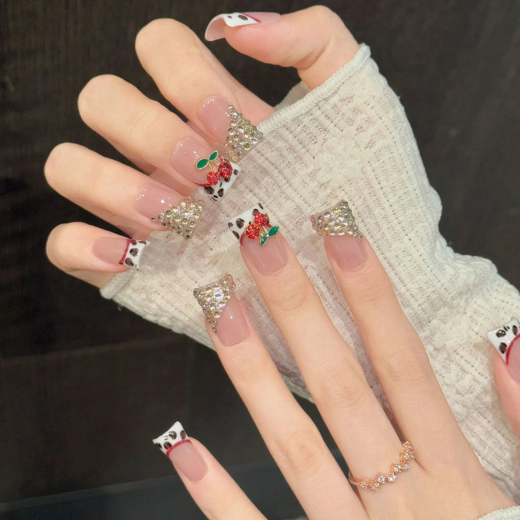 Faux ongles à pression Duck Moyen Beige Rosé French Léopard Cerises 3D - Faits main (Lot de 10)