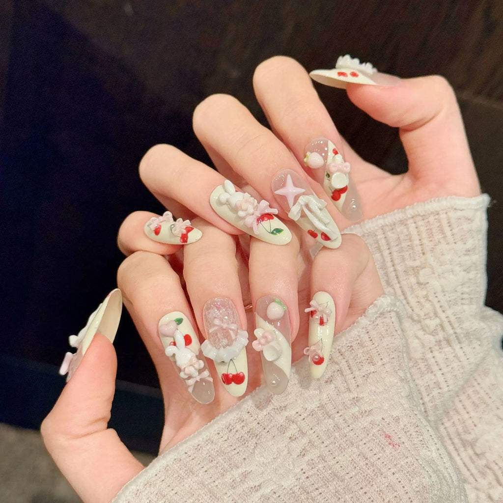 Faux ongles à pression Ovale Moyen Cerise Lapin Cartoon Frais Sucré Kawaii - Faits main (Lot de 10)