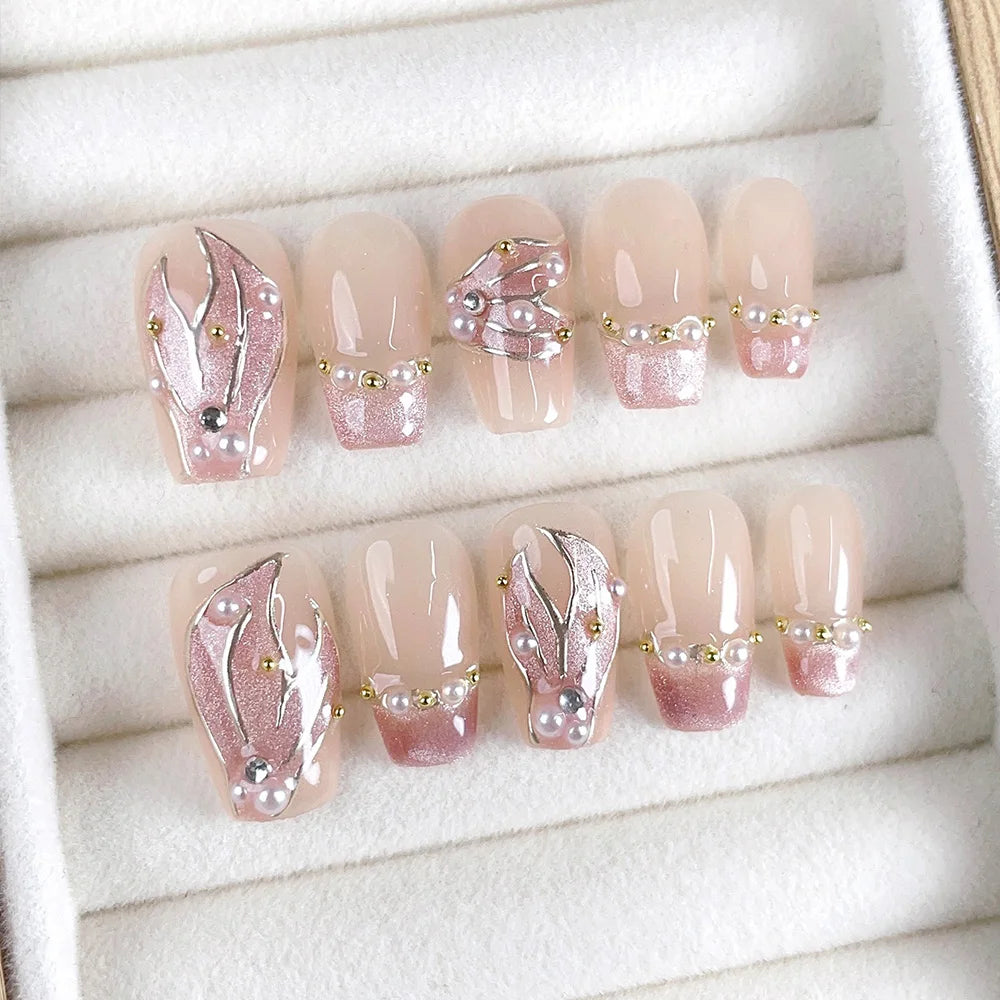 Faux ongles à pression Ballerine Moyen Nude Sirène Dessinée à la Main - Faits main (Lot de 10)