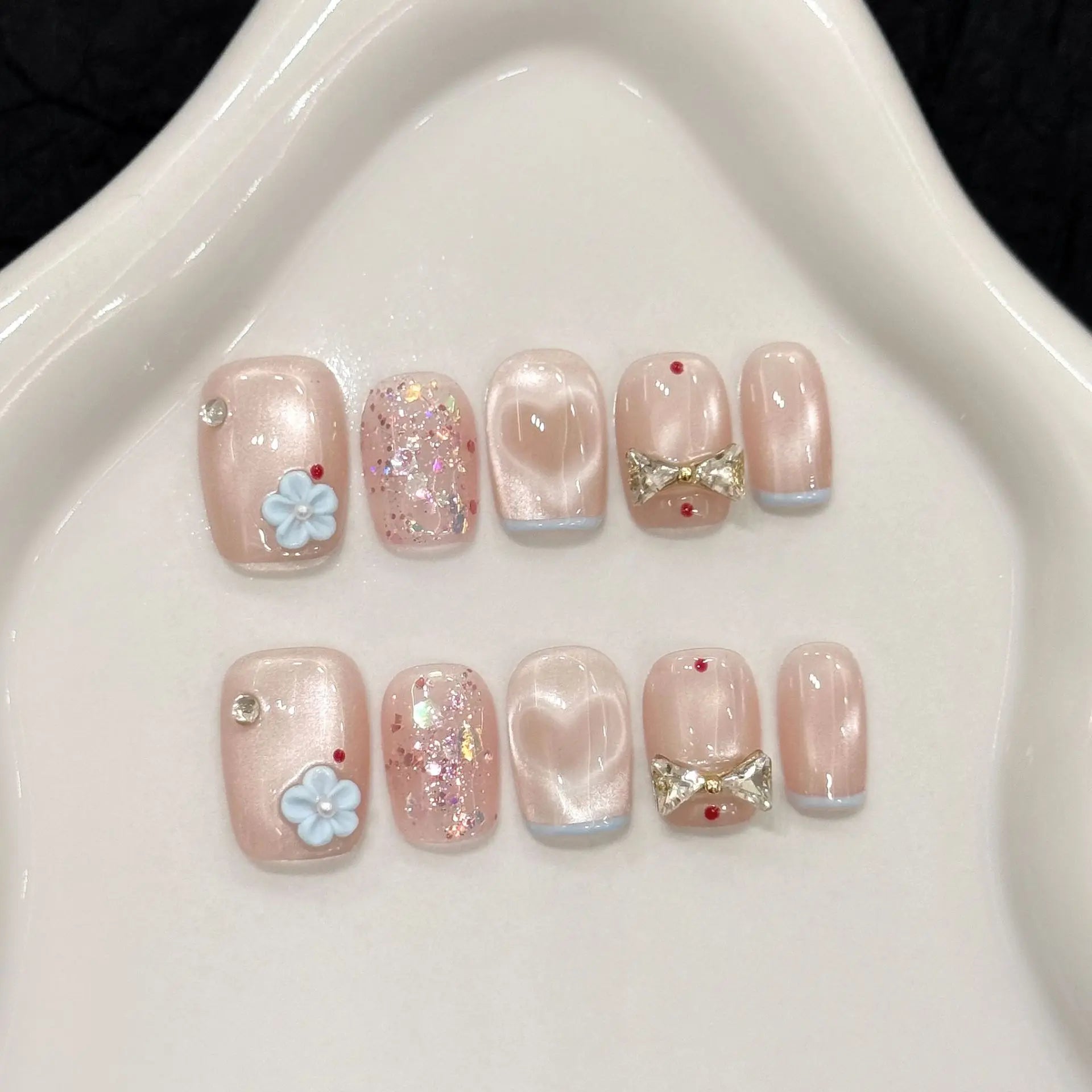 Faux ongles à pression Carré Court - Long Œil de Chat Flash Love Sequins Nœud - Faits main (Lot de 10)