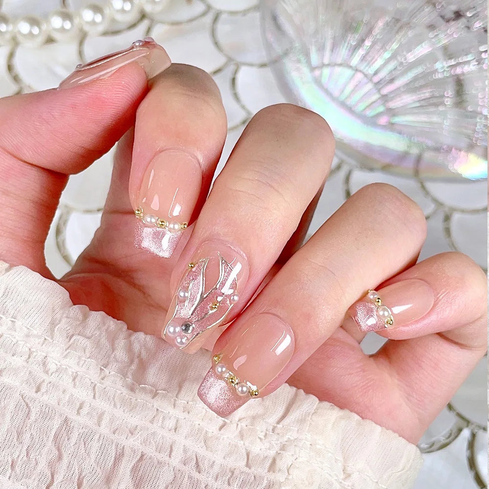 Faux ongles à pression Ballerine Moyen Nude Sirène Dessinée à la Main - Faits main (Lot de 10)