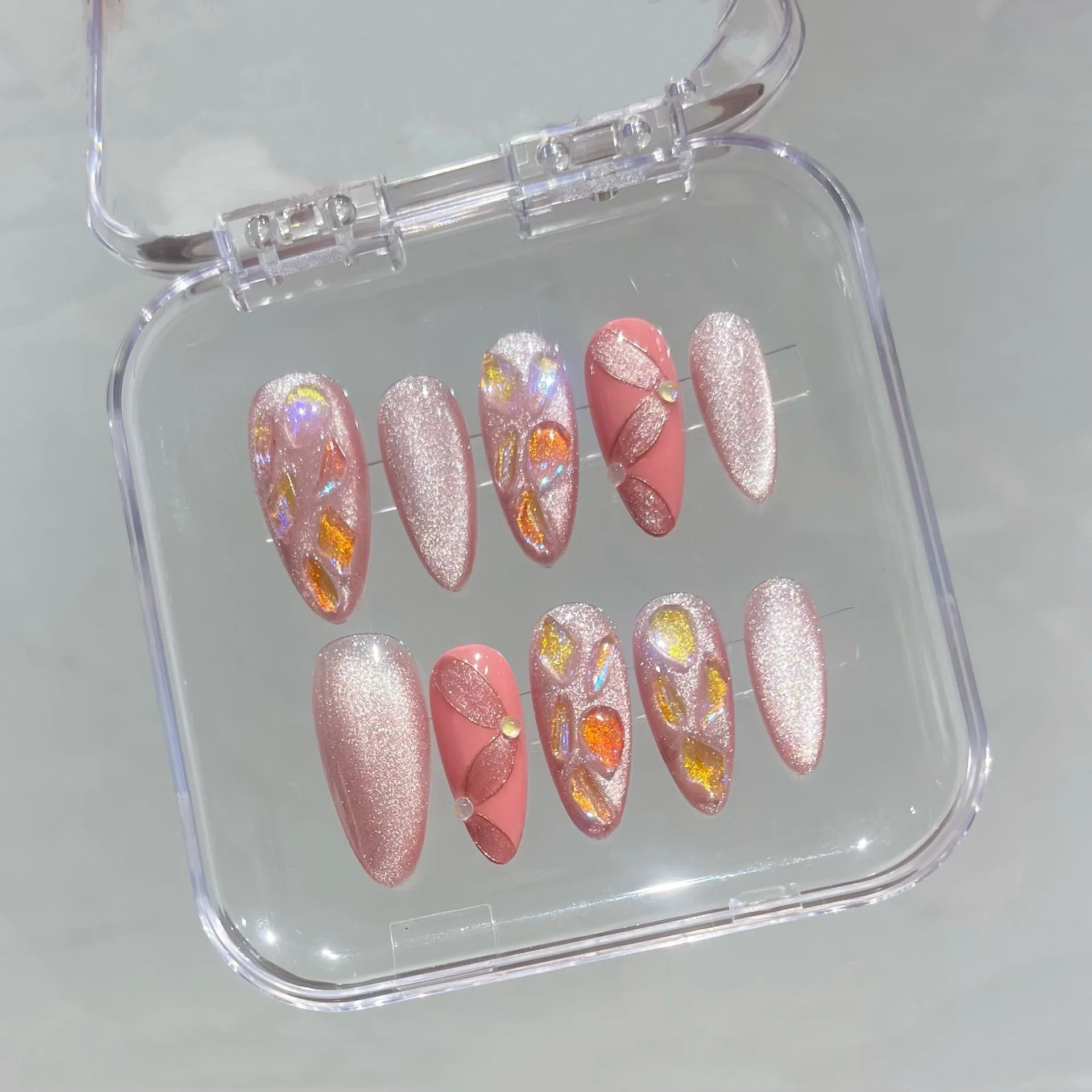 Faux ongles à pression Amande Moyen Rose Effet Miroir Strass - Faits main (Lot de 10)