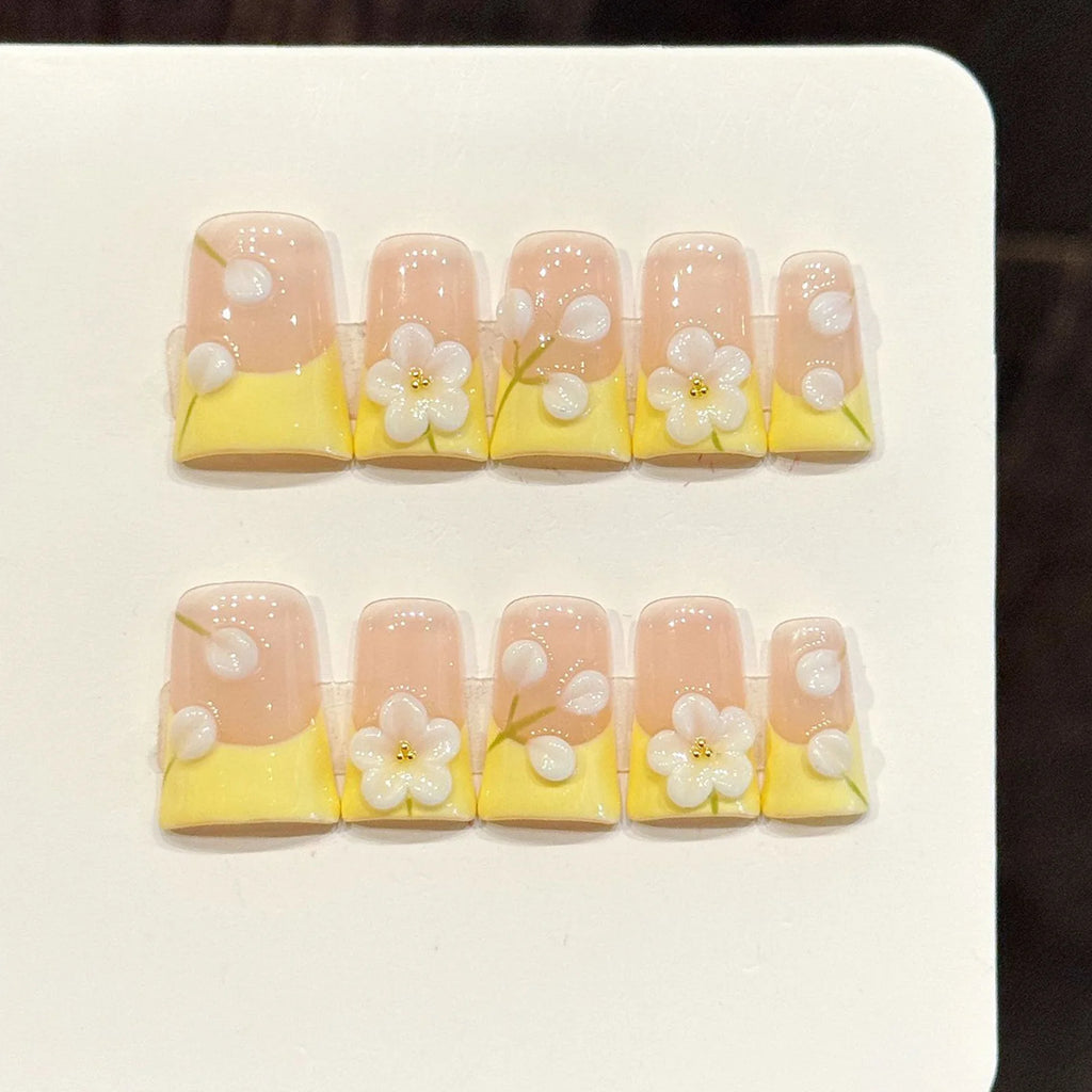 Faux ongles à pression Duck Beige Rosé French Fleur Blanche - Faits main (Lot de 10)