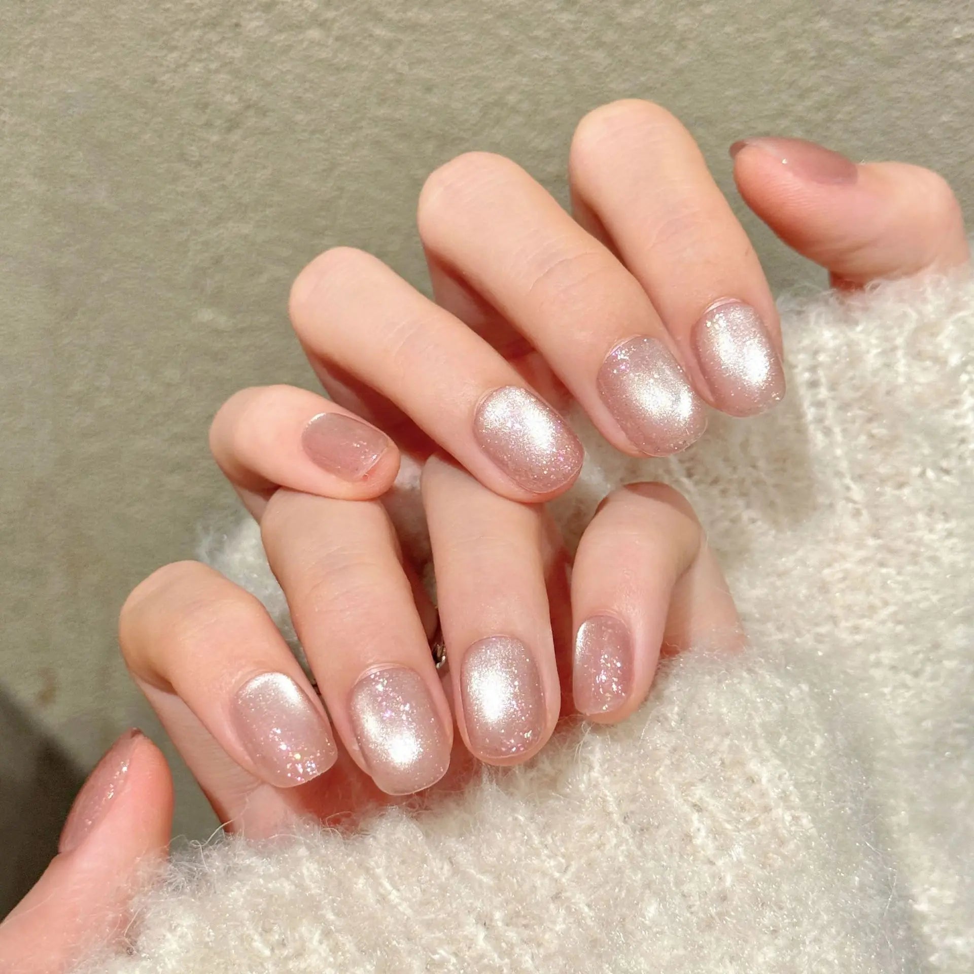 Faux ongles à pression Rond Court Orange Poudré Dégradé Nœud Délicat - Faits main (Lot de 10)