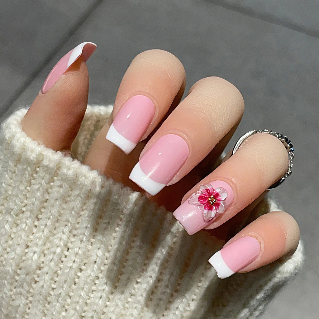 Faux ongles à pression Carré Arrondi Moyen French Rose Fleur Fuchsia – Faits main (Lot de 10)
