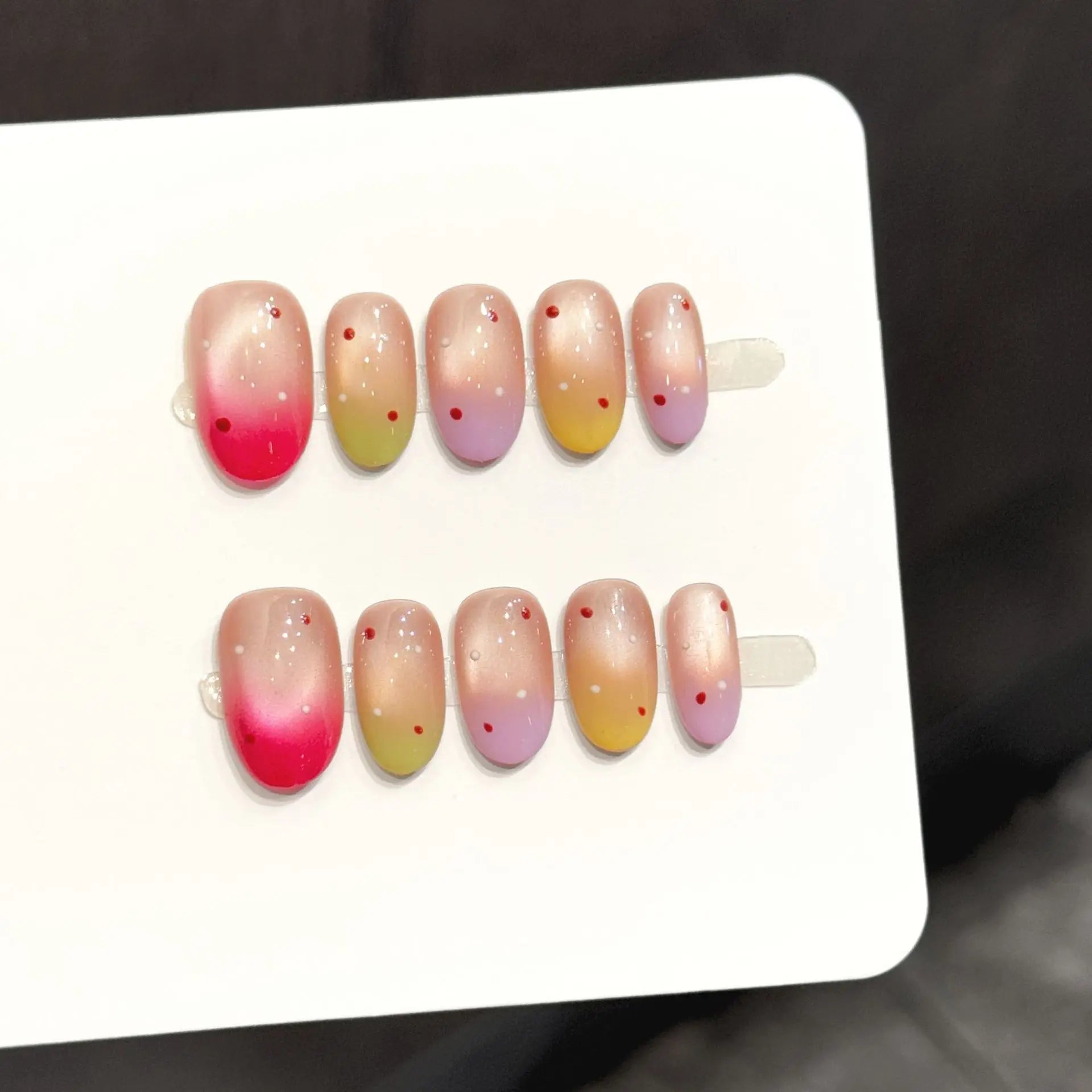 Faux ongles à pression Ovale Carré Arc-en-ciel Dégradé Œil de Chat Vague Dynamique - Faits main (Lot de 10)