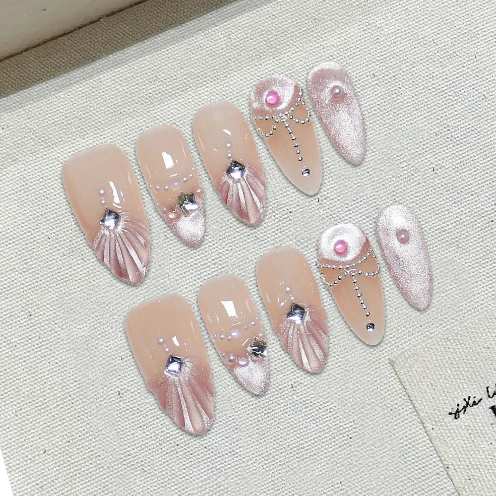 Faux ongles à pression en Amande Nude Rosé Strass – Faits main (Lot de 10)