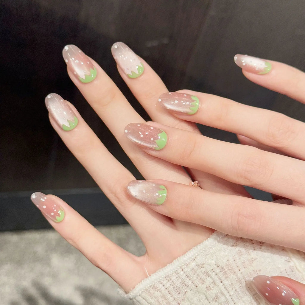 Faux ongles à pression Ovale Moyen Vert Rose Effet Miroir Fraise - Faits main (Lot de 10)