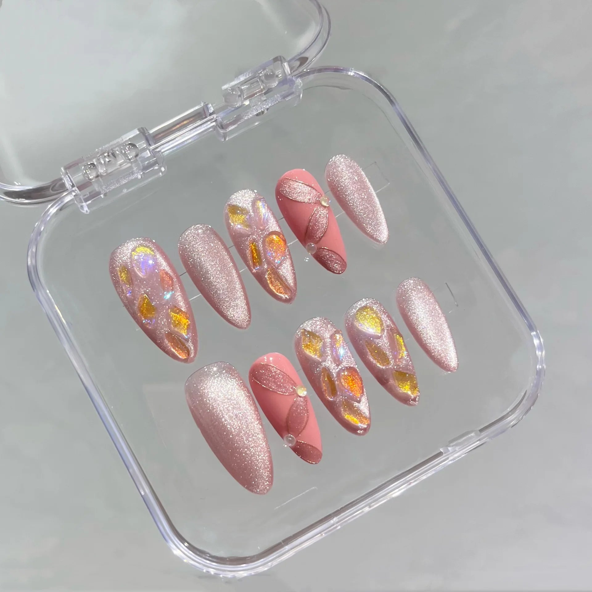 Faux ongles à pression Amande Moyen Rose Effet Miroir Strass - Faits main (Lot de 10)