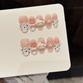 Faux ongles à pression Ovale Moyen Rose Nude Nuages Pois Nœud Romantique - Faits main (Lot de 10)