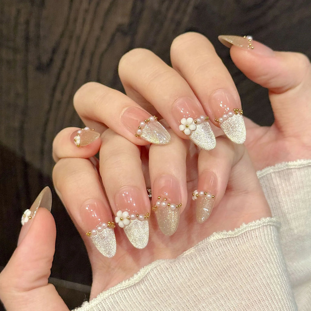 Faux ongles à pression Amande Moyen Rose Doré Fleurs et Perles - Faits main (Lot de 10)