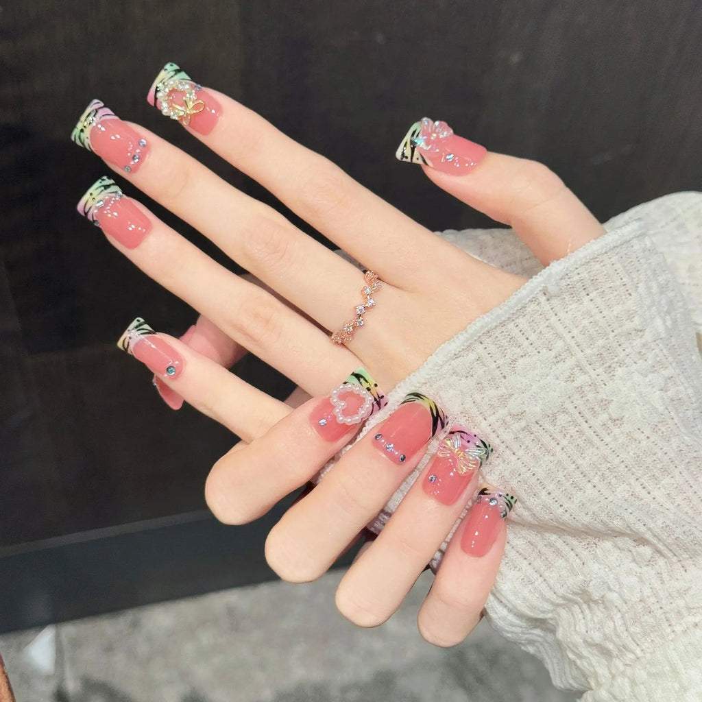 Faux ongles à pression Duck Moyen Orange Poudré Tigre Magique Nœud - Faits main (Lot de 10)