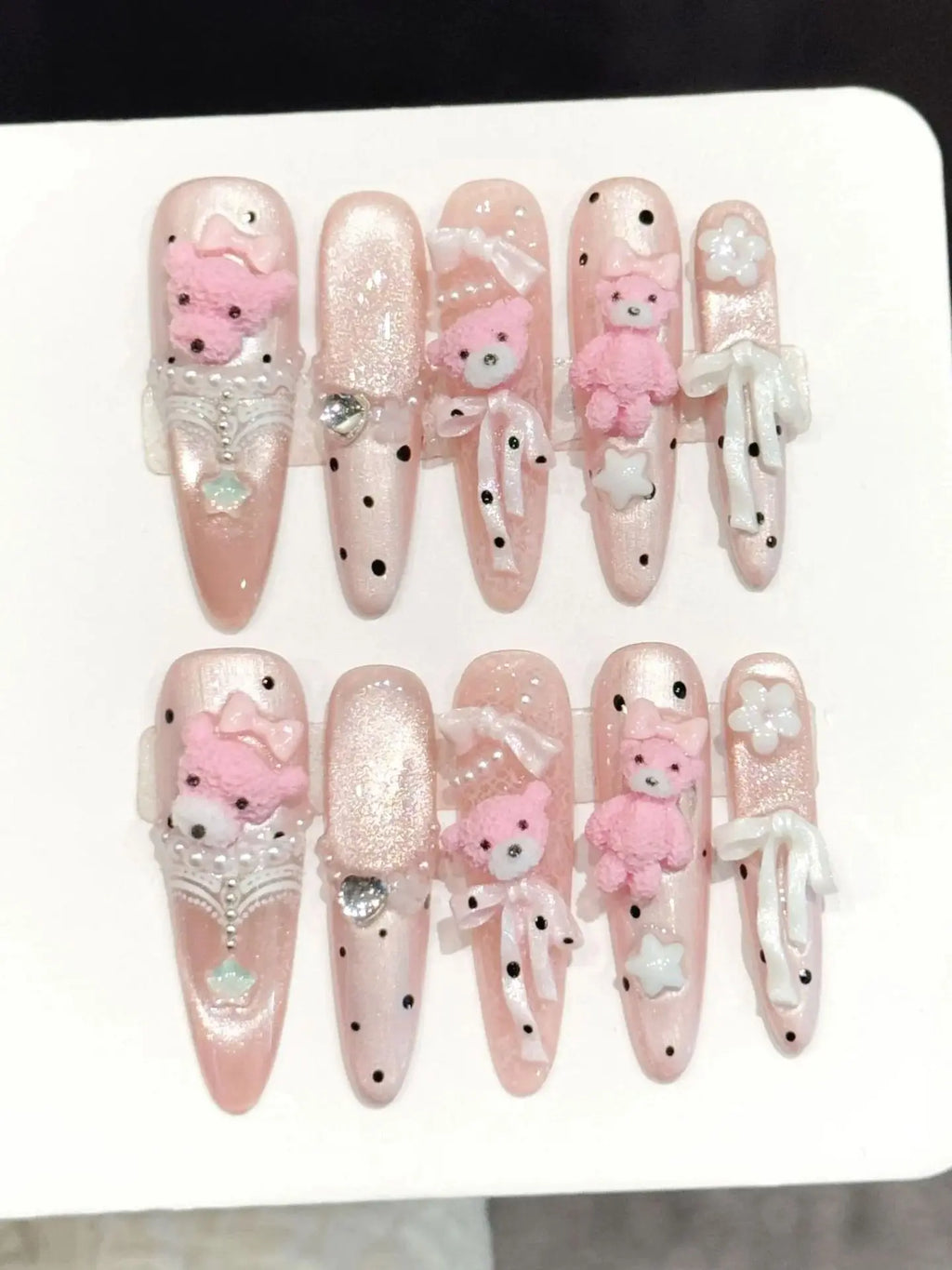 Faux ongles à pression Stiletto Long Ourson Cartoon Kawaii Sucré Pastel - Faits main (Lot de 10)