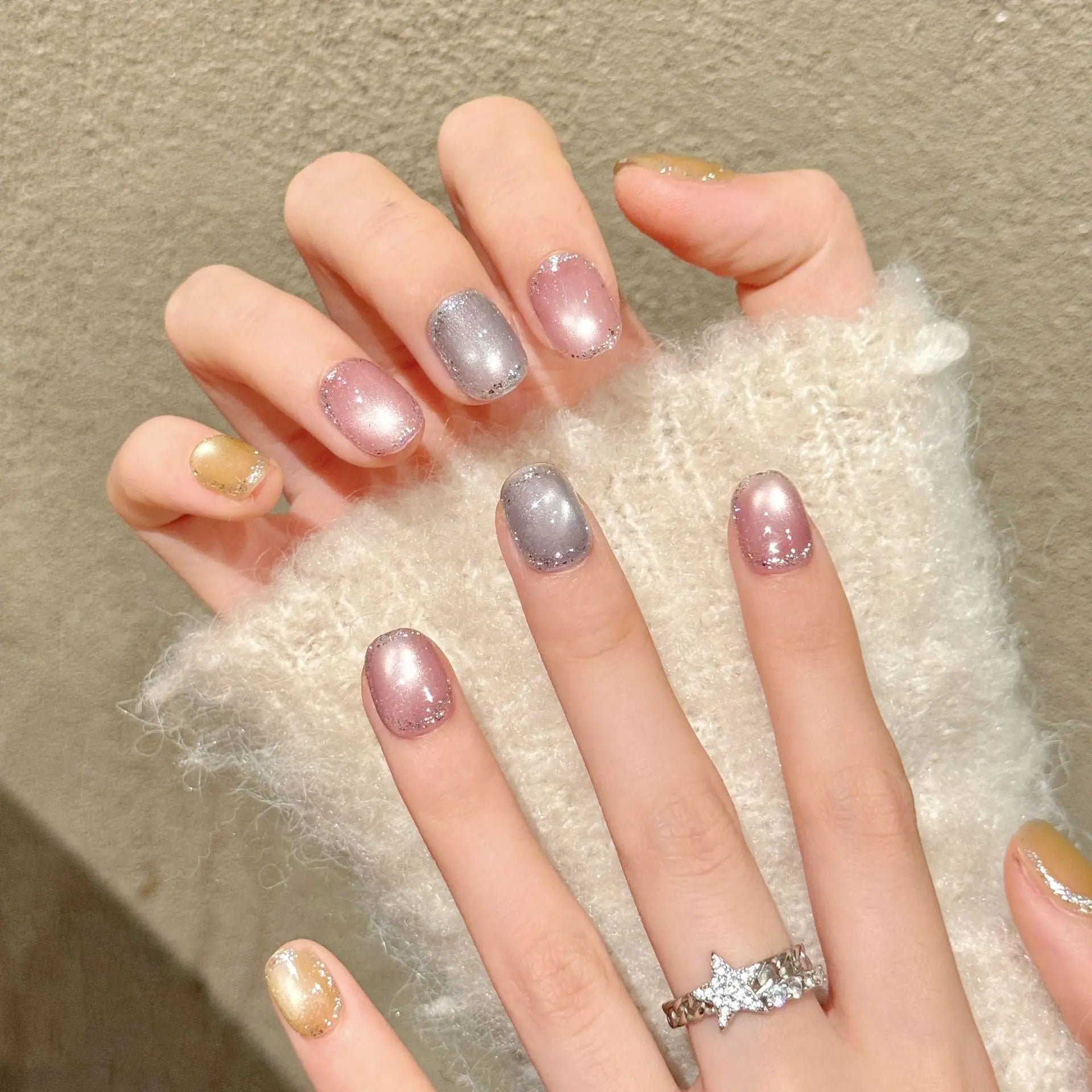 Faux ongles à pression Carré arrondi Court Rose Poudré Or Argent Contraste Flash - Faits main (Lot de 10)