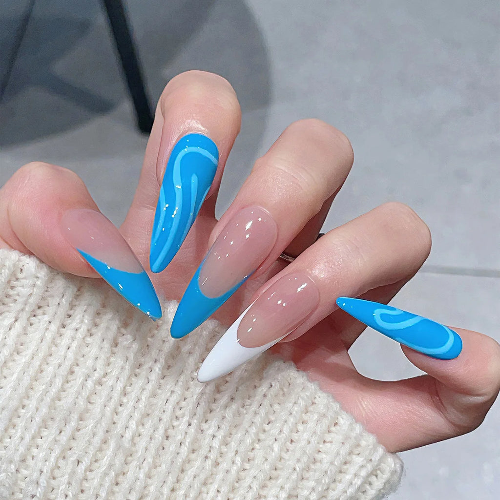 Faux ongles à pression Amande Long Nude Bleu Lignes Dansantes - Faits main (Lot de 10)