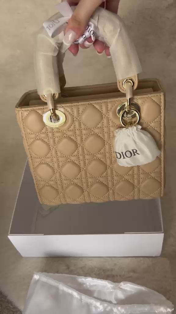 Sac à main cuir matelassé beige — Taille M